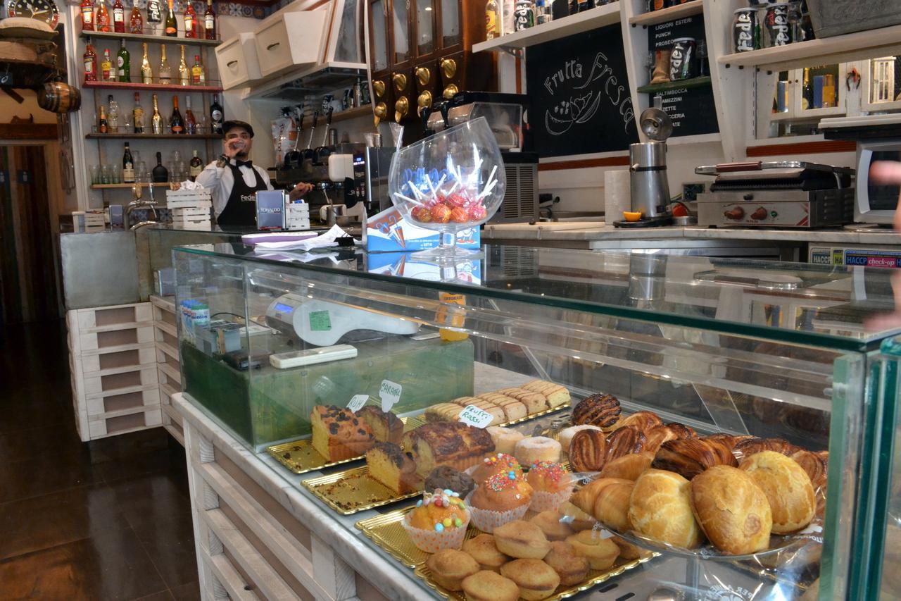 Le Stanze Di Dolly Bed & Breakfast Napoli Dış mekan fotoğraf