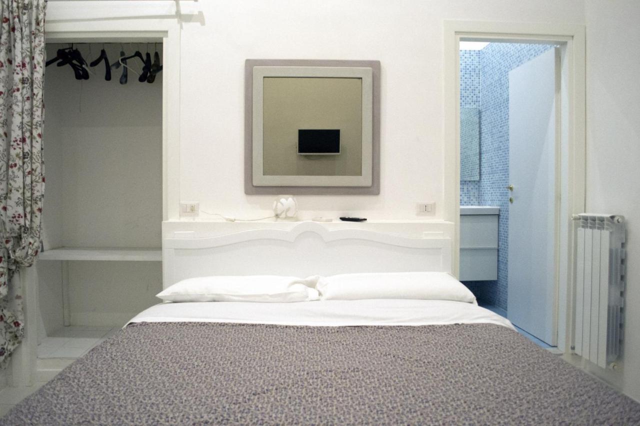 Le Stanze Di Dolly Bed & Breakfast Napoli Dış mekan fotoğraf